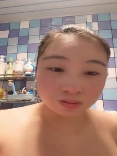 A pregnant woman goes to the adult industry to earn money for milk powder. She exposes her pussy in the bathroom with her big belly and breasts sticking out, masturbating, feeling so good!