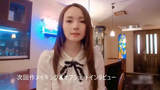 Xiao Tiantian is a super beautiful queen, sexy stockings, gray silk legs, white skin and a voluptuous figure, wandering in her warm pink hole, standing and cumming from behind