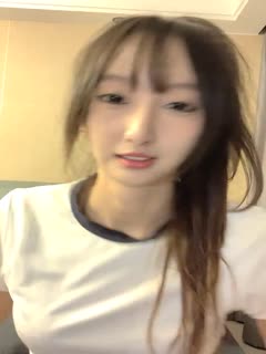 #PopularGoo A young and beautiful goddess, with a 9-point top-level appearance like an idol star, big eyes and bright eyes, and a perfect long-legged and tall figure