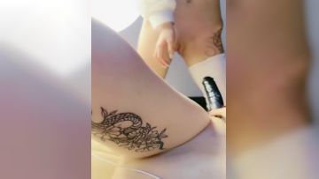 Two top-notch tender pussy girls show their faces and live broadcast together, sexy pink hairless pussy double-headed props fuck each other, pee for the wolf friends, lewd words and constant 06 episode