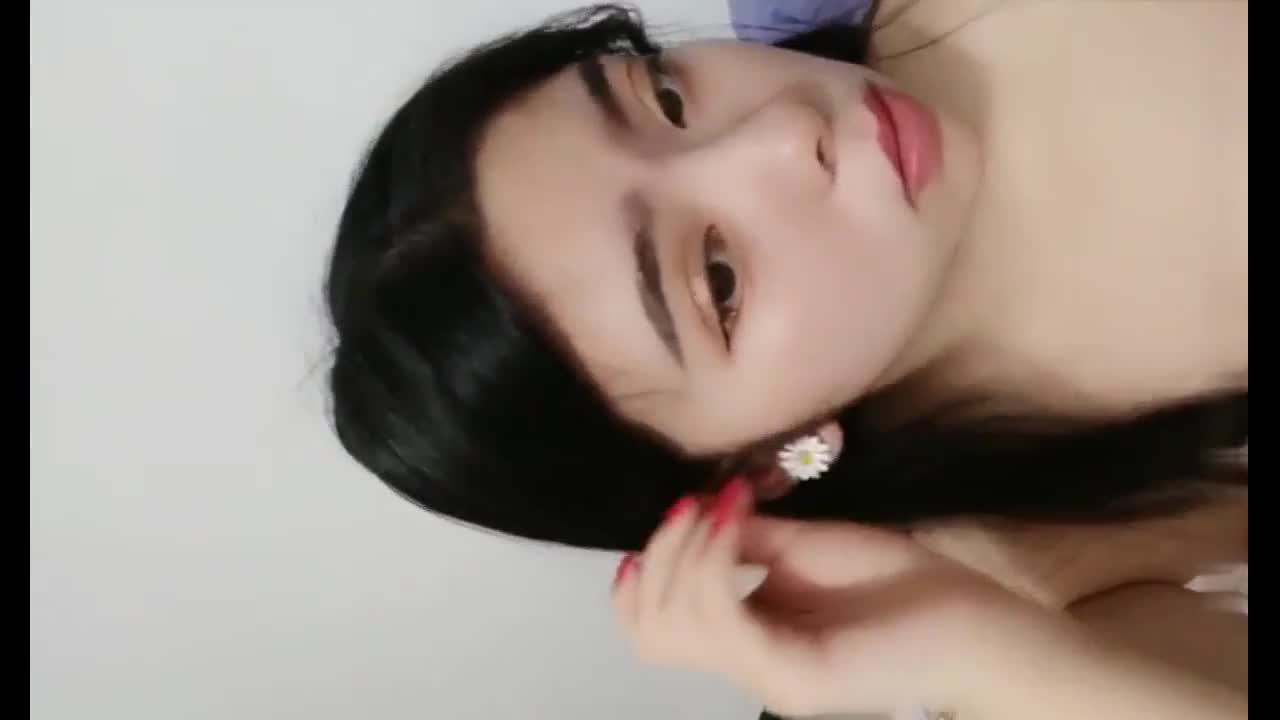 Internet celebrity Lily shows her face and blowjob with fans at home_HD