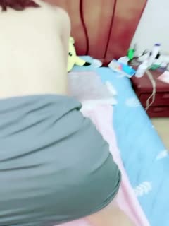 Sexy contrast little slut, HongKongCandy, second date with bestie's husband, experience bestie's husband's little weapon hehe - Unprotected creampie video