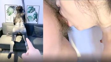 [Top Goddess] The super popular couple anchor, the sexy white tiger Spider-Man ospaly, inserts into the pink hole with the perfect body and it feels so good.