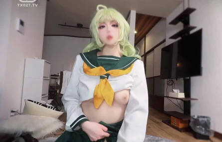 My COS girlfriend dreams of becoming a magical girl - Chicken Coach