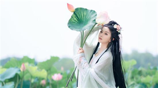 Jingdong Films.JDKR07.Anti-Japanese Heroes.NO7.Fucked twice with a female classmate who carried toys with her