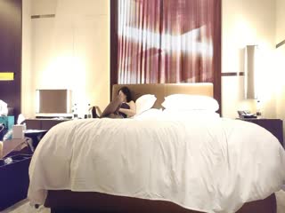 Let's have some fun maids dressed in black silk, a new perspective on oral sex licking cock, riding up and twisting the waist, moaning and panting very limp and numb (1)