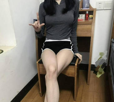 Love to wear yoga pants cousin