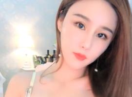 Temperament high Yan value girl twist temptation masturbation show sexy skirt slowly take off underwear chair props JJ pumping.
