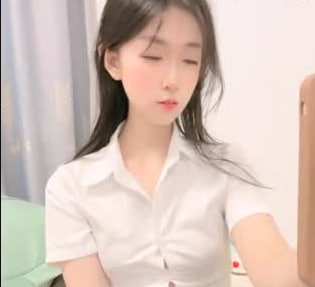 The best beauty Yan value goddess shirt skirt is very hot and dry toll room props masturbation fingers buckle in the end fake cock riding position white hip set