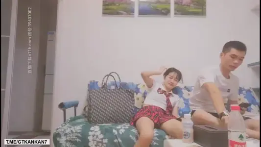 In 2001, jk pretended to be a younger sister, and two tits just caught in one hand.