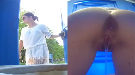 Holiday Beach Simple Changing Clothes Women's Public Toilet Perfect Rear Shot