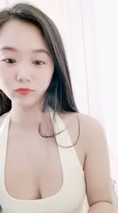 Qingxiu new sister small vest thong fatal temptation! Tilt clothes, rub milk, twist waist and wave, break open hairy tender holes and pat close-up, compact little force Ren Jun to taste!