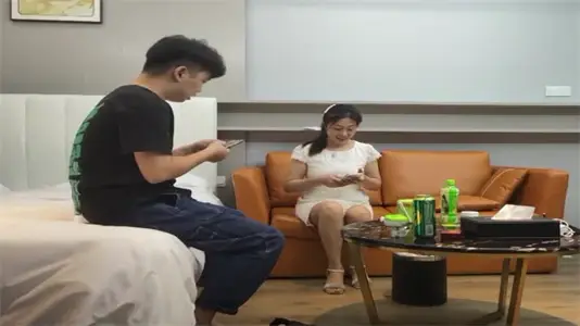 Fans are crazy! The people looking forward to the best good family and plain people are amazing to go to sea.