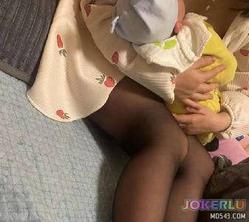 Sneak into sister-in-law's room in the middle of the night